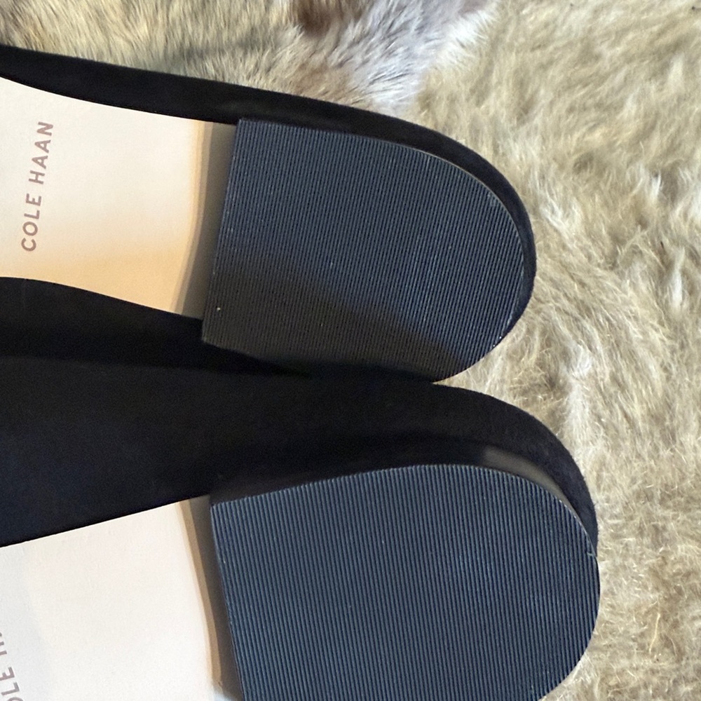 Cole Haan Black Pointed Patent-Toe Flats 9 (Bk7) - Picture 6 of 6